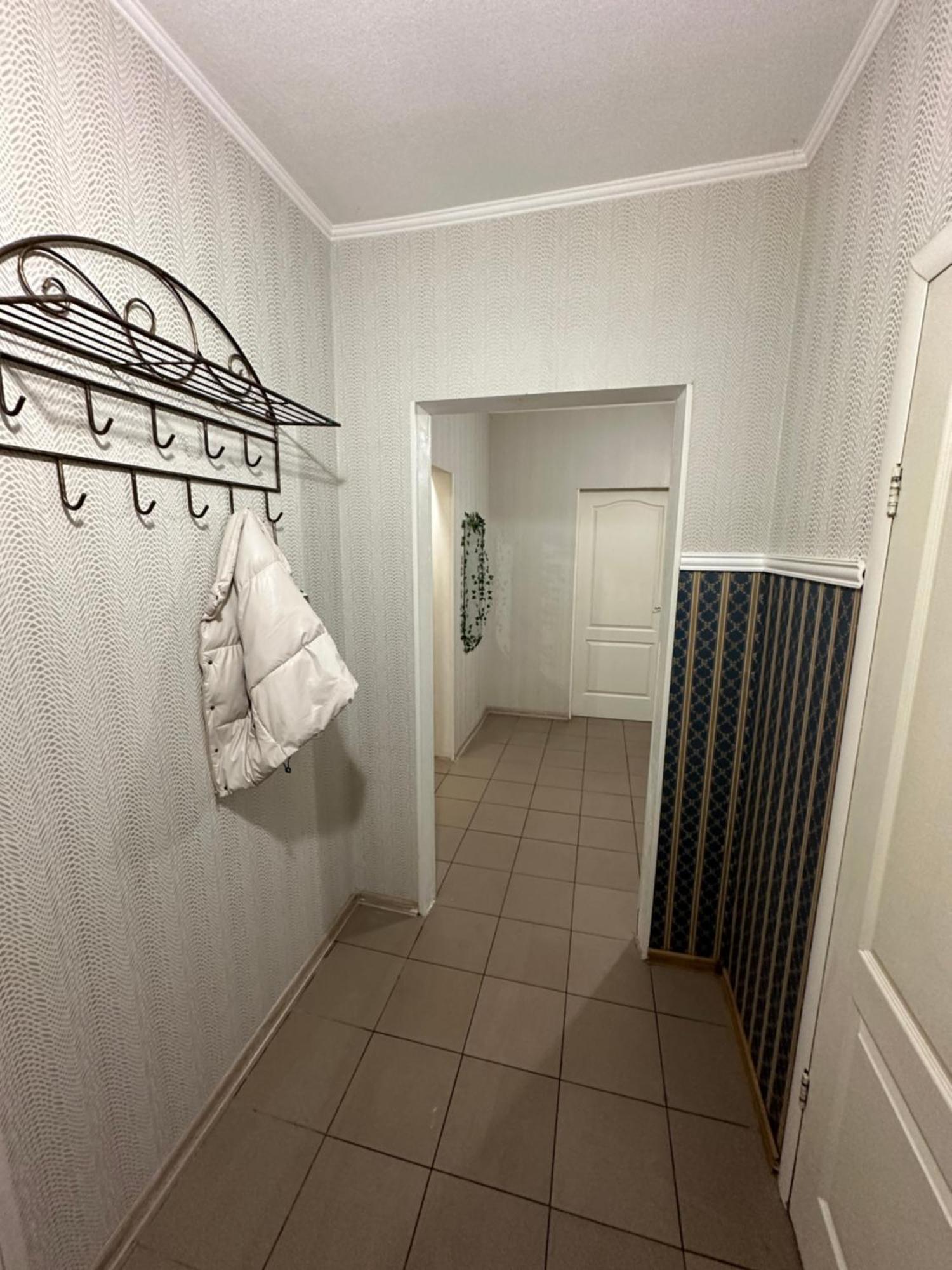 Ararat-Poznyaki Hostel Kiev Luaran gambar
